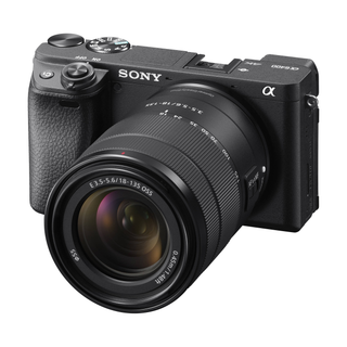 Sony a6400 Mirrorless Camera with 18-135mm Lens