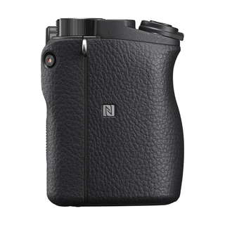 Sony a6400 Mirrorless Camera with 18-135mm Lens