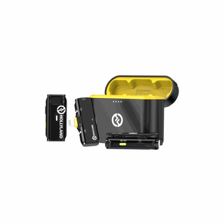 Hollyland LARK C1 SOLO Wireless Microphone System with Lightning Connector for iOS Devices, 1x Transmitter, 1x Receiver (2.4 GHz) Black