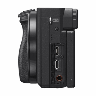 Sony a6400 Mirrorless Camera with 18-135mm Lens