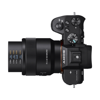 Sony FE 50mm f/2.8 Macro Lens